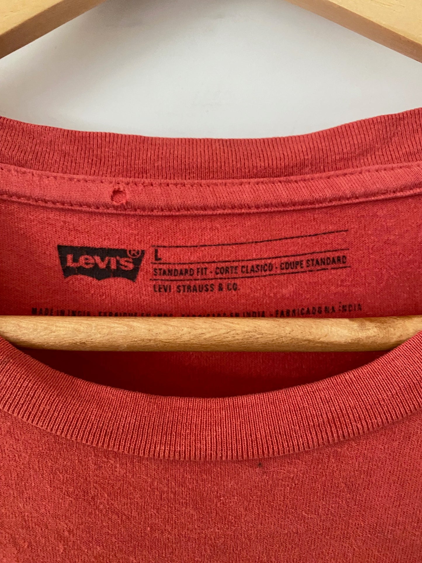 Vintage men's/unisex Levi's red tomato t-shirt