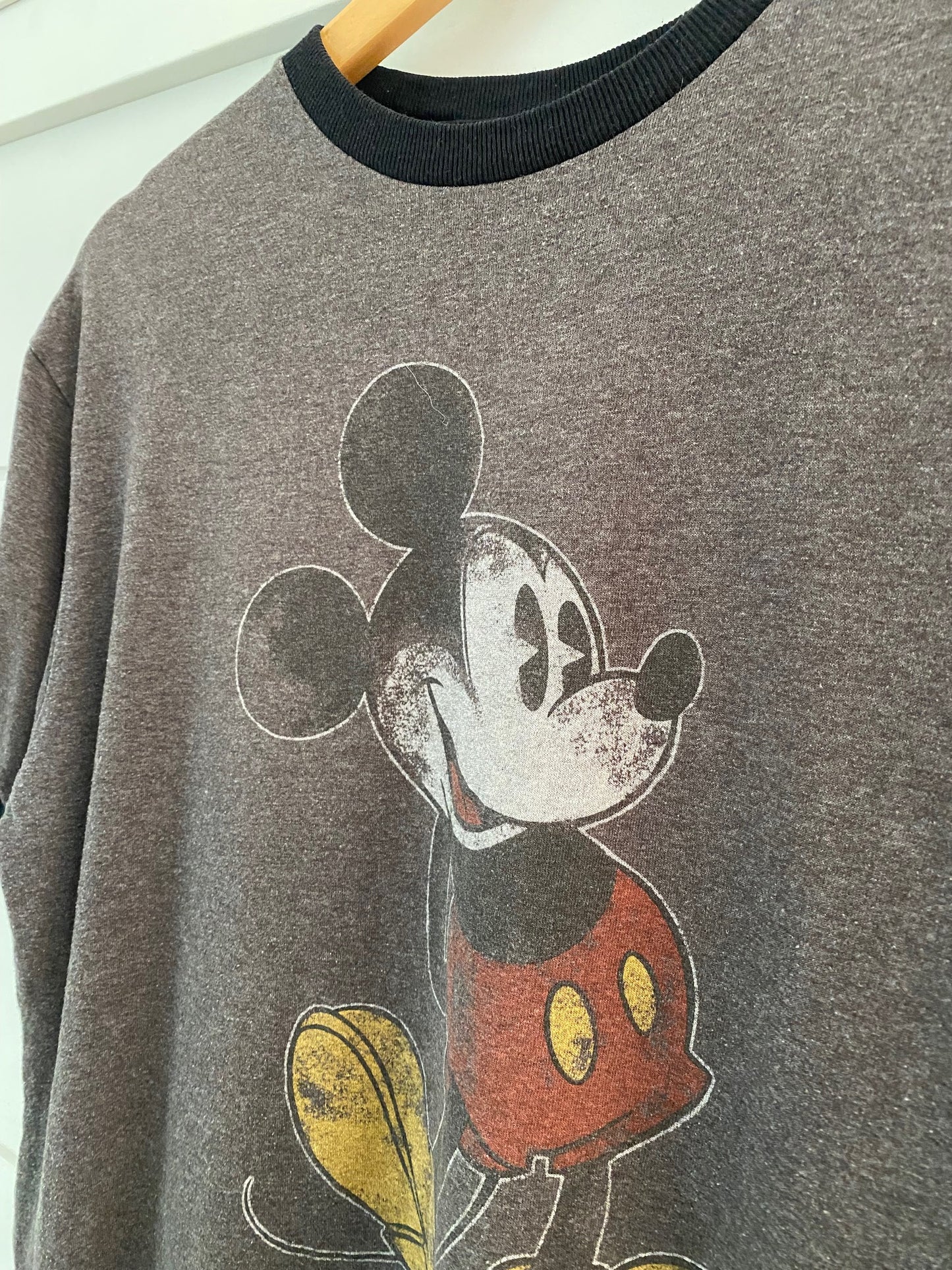 Grey Vintage Mickey Mouse Men's T-shirt Short Sleeves Walt Disney World