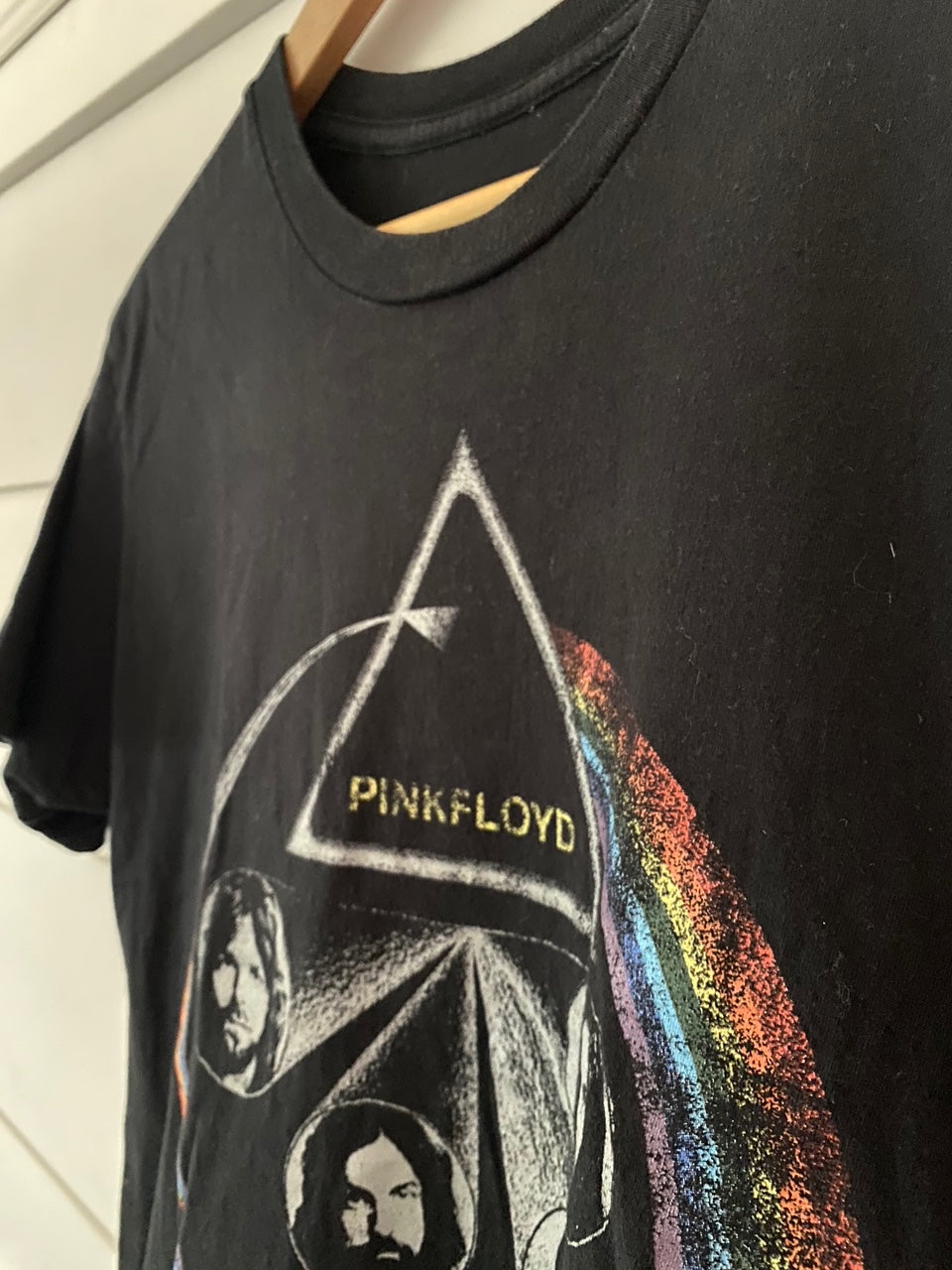 close-up black pink floyd t-shirt short sleeves with faces and rainbow