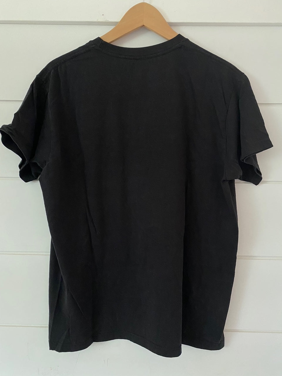 plain back of a black t-shirt