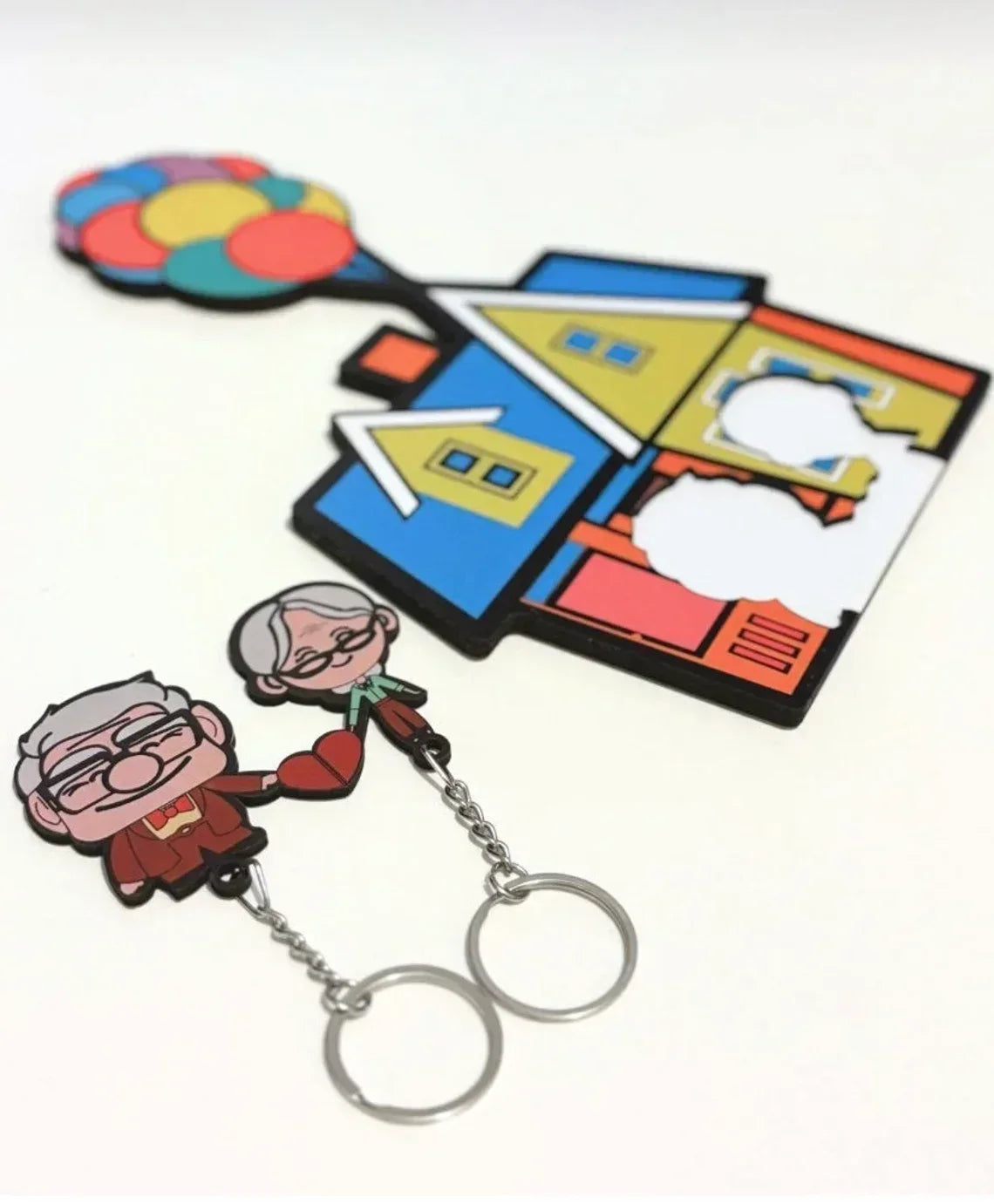 Adventure Awaits" House Balloon Keychain – Inspired by Disney's Up!