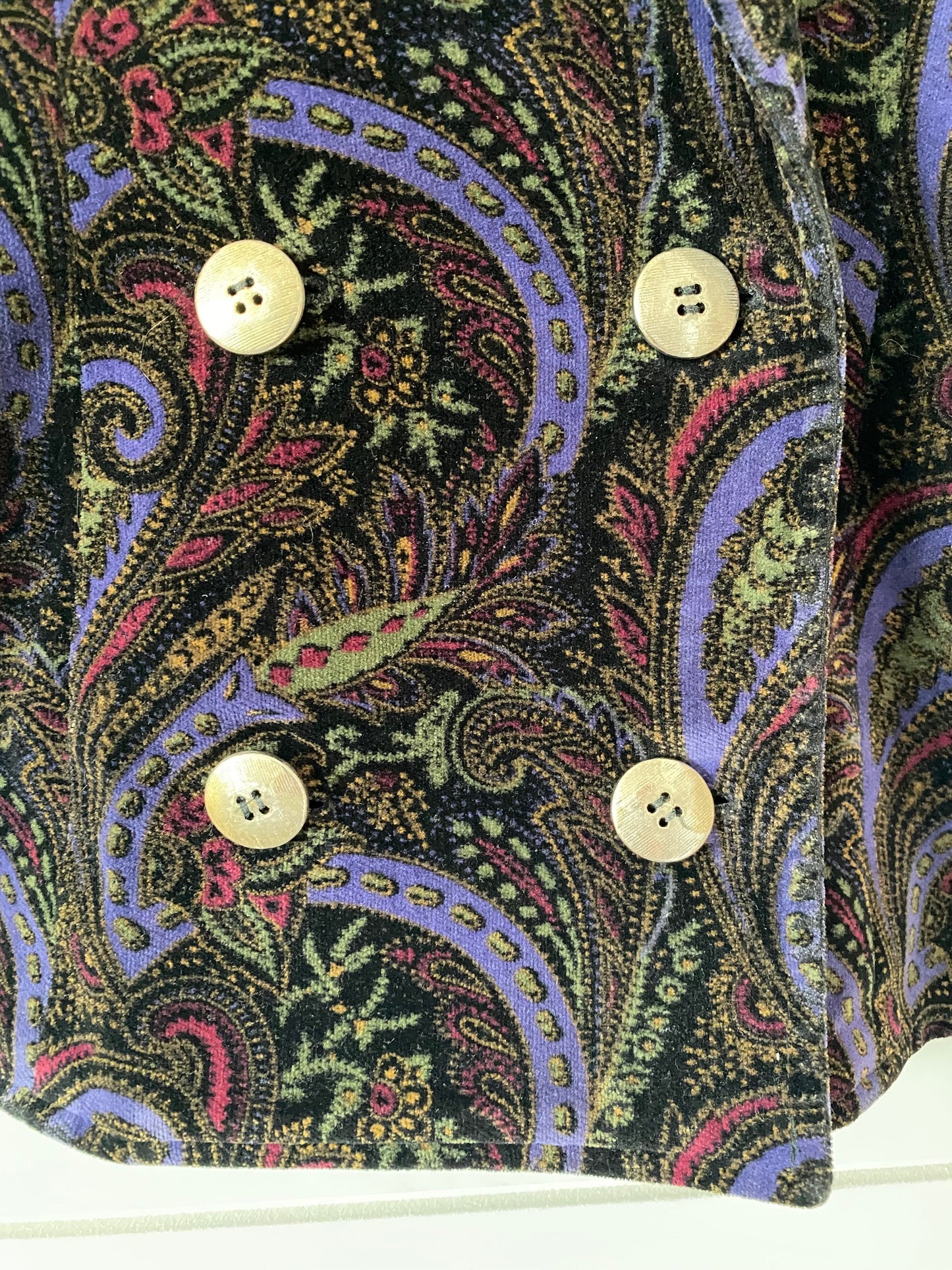 Women Vintage Vest No Sleeves Tapestry Style Made in Canada