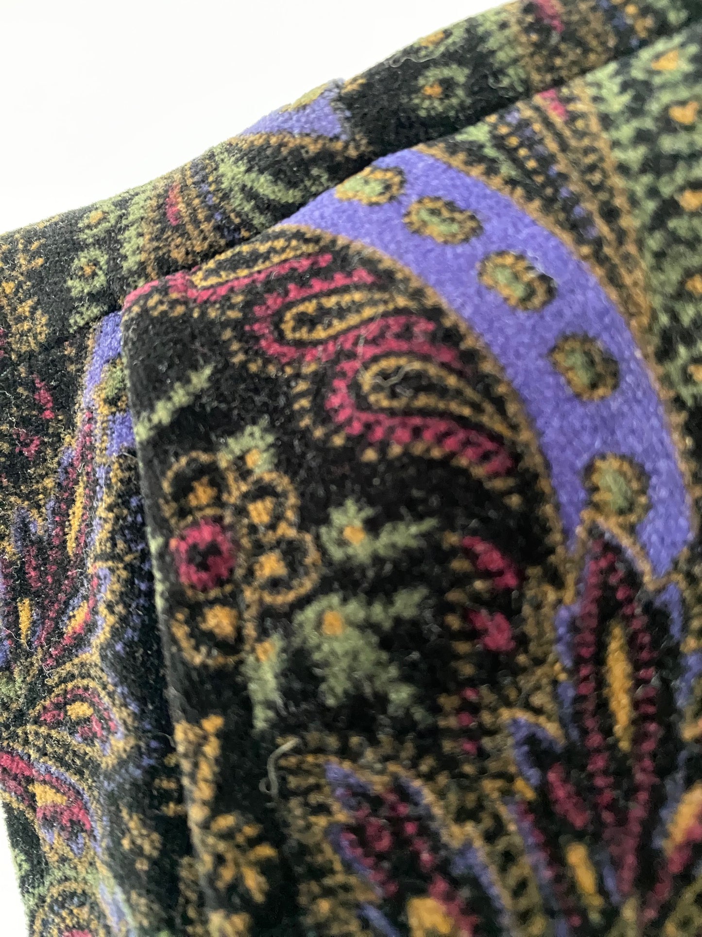 Women Vintage Vest No Sleeves Tapestry Style Made in Canada