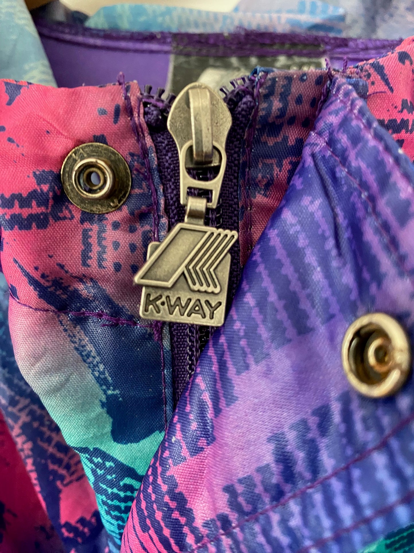 k-way original vintage windbreaker zip with logo