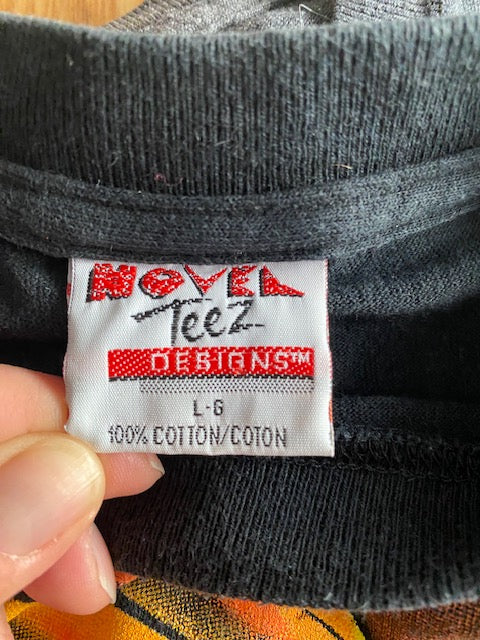 Vintage Looney Tunes Wile E. Coyote & Road Runner All-Over Print T-Shirt - 90s Cartoon Graphic