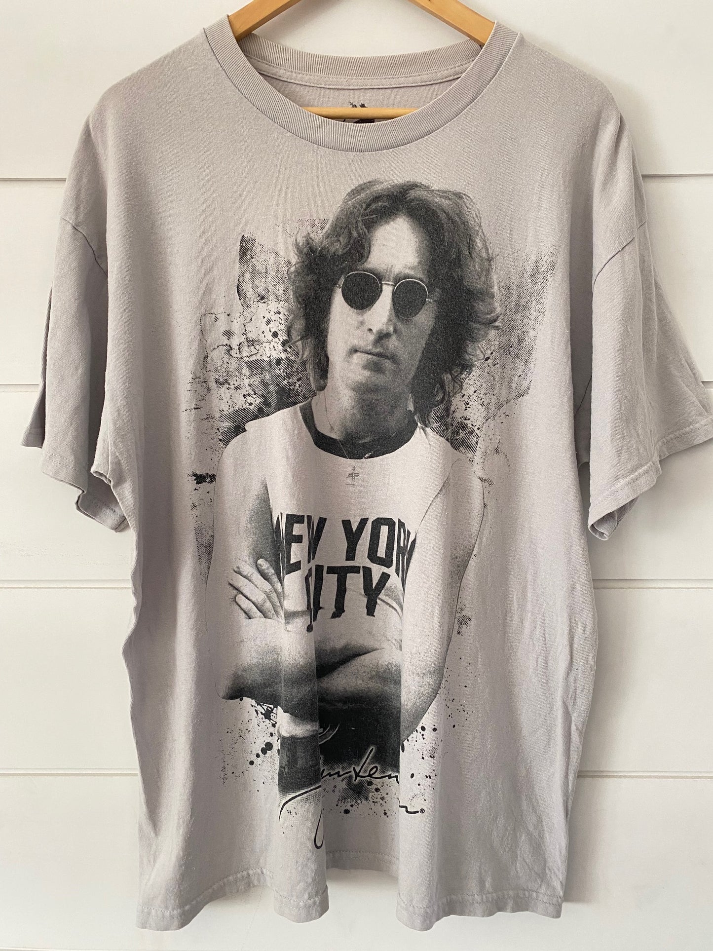 Vintage Gray John Lennon Tee – Retro “New York City” Style Unisex T-Shirt