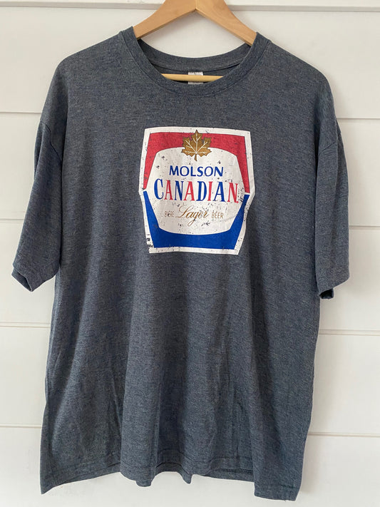 Molson Canadian Lager Beer Label Vintage-Style T-Shirt | Classic Heritage Logo