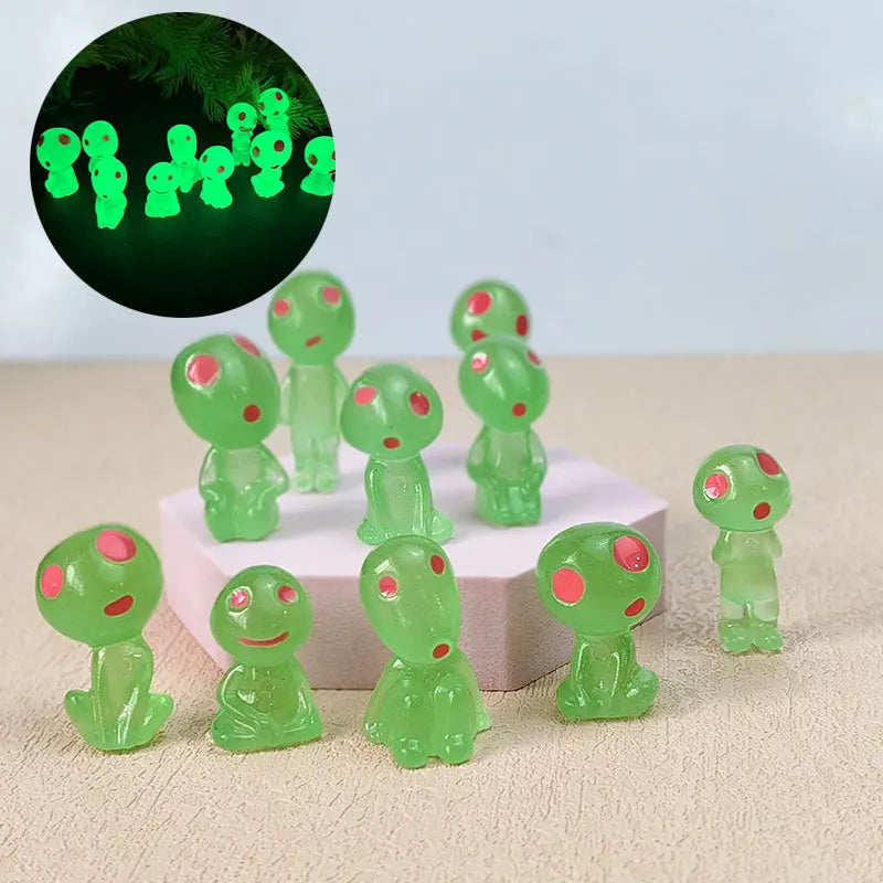 10Pcs Enchanting Luminous Elf Miniatures – Glow-in-the-Dark Garden