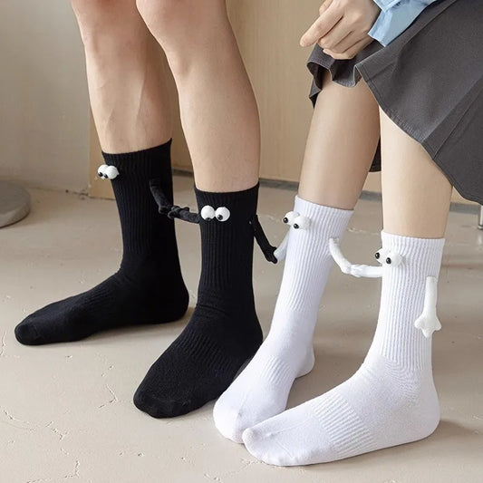 Magnetic Hand-Holding Couple Socks (Unisex) – Fun & Unique Gift for Lovers & Friends!